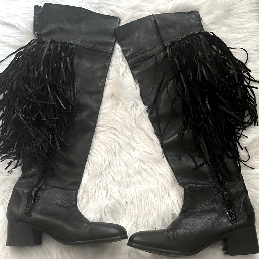 Zara basic, knee high black fringe boots